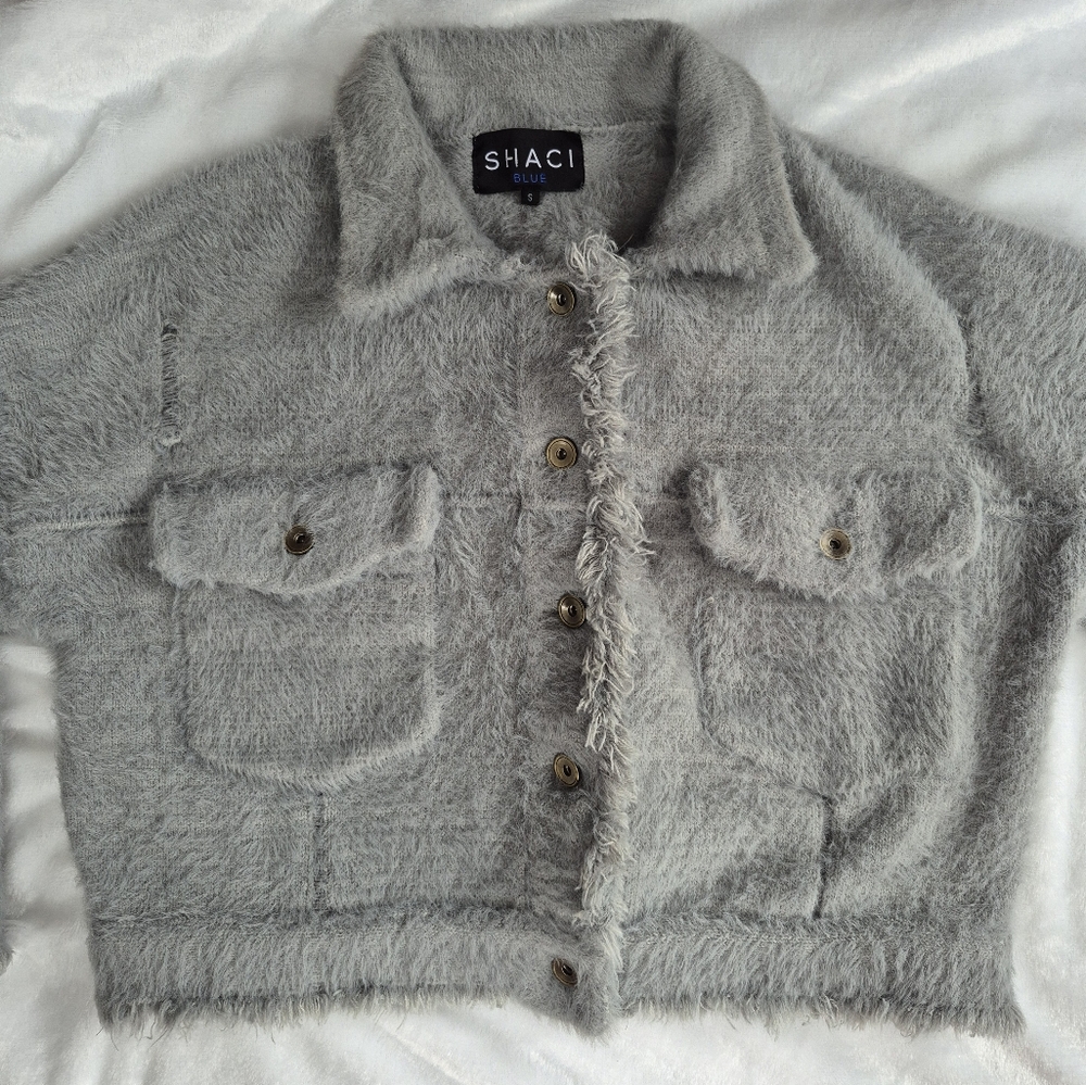 SHACI Gray Fuzzy Button-Up Jacket Bomber Style Faux Fur & Fringe Size Small